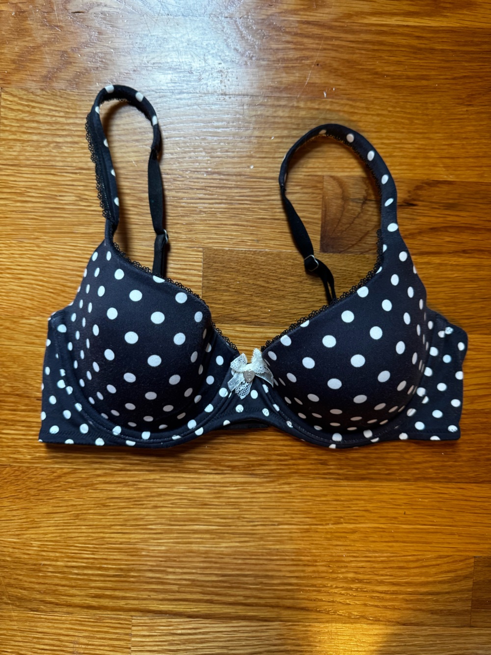 Victoria’s Secret Body by Victoria Lined Demi Polka Dot Bra 34C Black/White